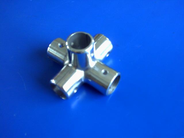 90 �� 5-pass connector HY-025